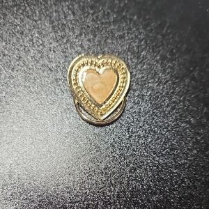 🔴Gold Heart-Shaped Women's Scarf Holder🔴